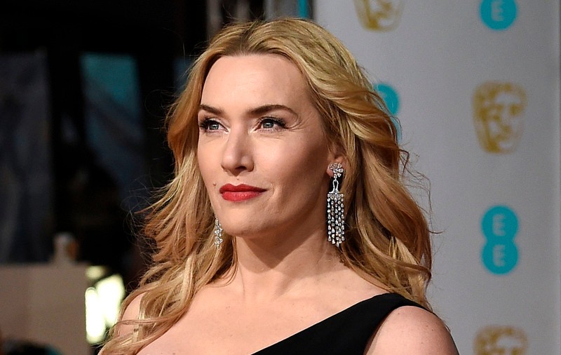 Kate Winslet spune că a refuzat să-i fie editată burta într-o scenă intimă din serial: „Să nu îndrăznești!”
