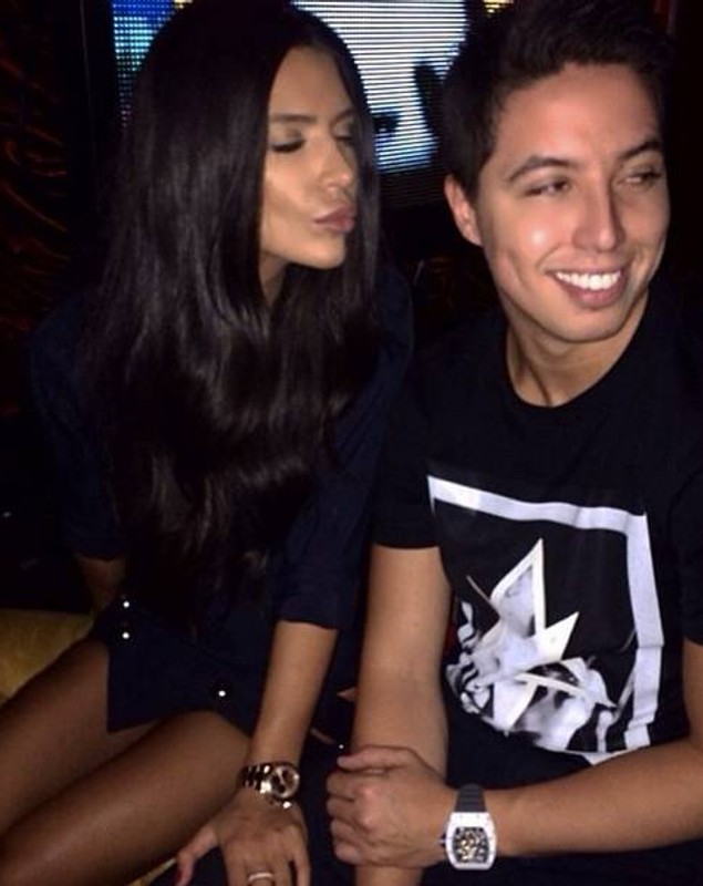 Nasri a uitat de Mondial şi se distrează cu iubita lui în SUA. ^Anara l-a înjurat cu foc pe Deschamps