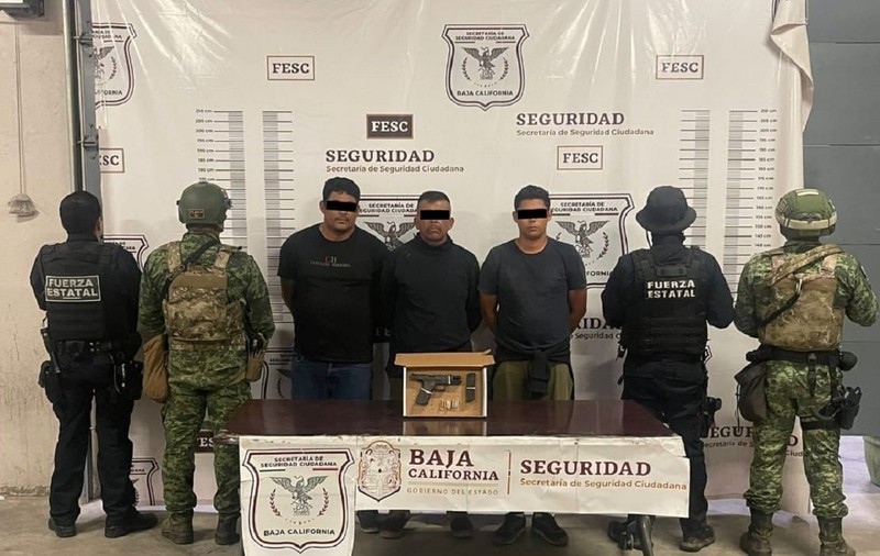 Nouă români, între care trei minori, găsiți alături de traficanți înarmați, la granița Mexicului cu Statele Unite