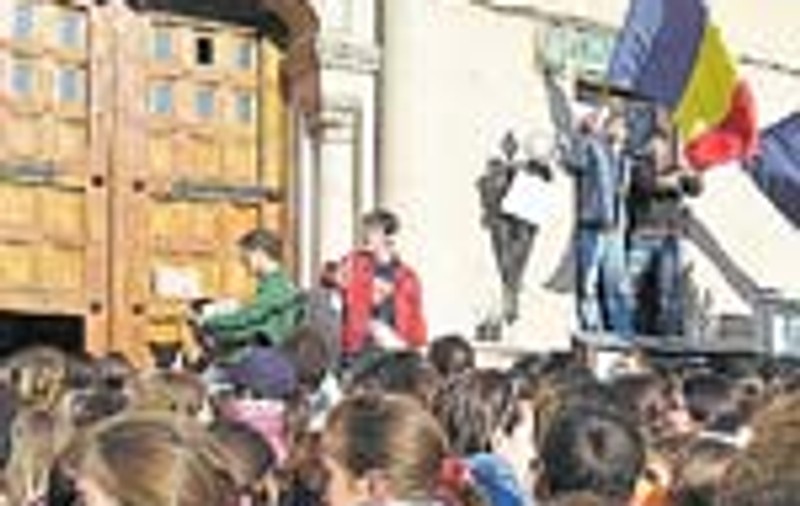 Directoarea Scolii Centrale ramane in functie pe moment