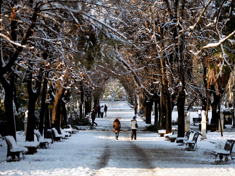 Un val de căldură neobișnuit a cuprins Europa la începutul lunii octombrie 2026, cu temperaturi care ajung până la 25°C în multe regiuni.