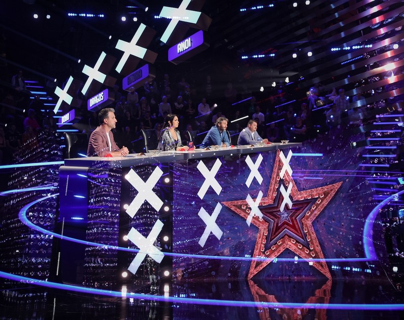 Cine este Katrinel Prisăcaru de la Românii au Talent 2023. Povestea emoționantă de viață a tinerei de 23 de ani