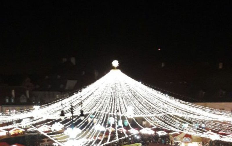Se deschid târgurile de Crăciun din țară! Luminițe, brazi spectaculoși și surprize