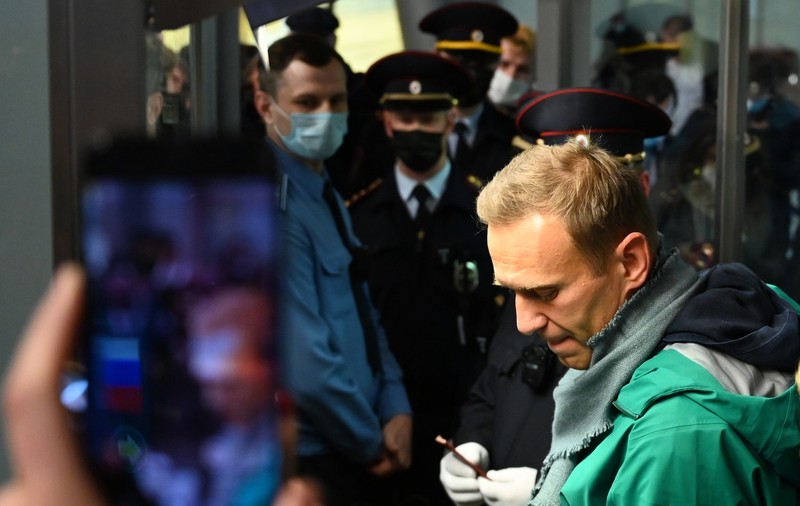 Alexei Navalnîi, arestat de autorităţile ruse imediat după ce a aterizat la Moscova. „Nu mă tem”