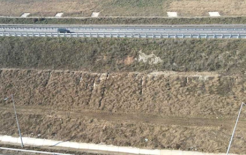 Ce spune CNAIR despre autostrada A10 care se surpă, în Alba: „Iată motivele reale pentru care uneori nu acceptăm anumite lucrări”