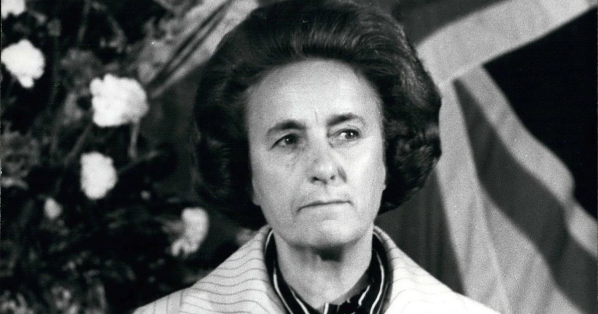 Elena Ceaușescu, în prim plan, într-o poză alb-negru