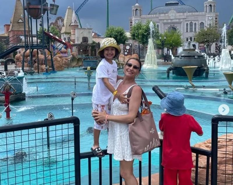 Claudia Pătrășcanu acuză familia Bădălău că nu o lasă să vorbească cu copiii. „Bunica îmi traumatizează copiii emoțional și le vorbește urât despre mine”