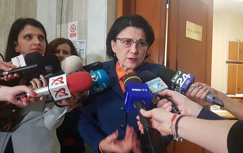 Ecaterina Andronescu se gândește ca unii școlari să înceapă orele la 9.00. Cum a ajuns la această concluzie