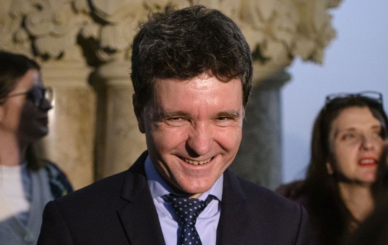 Nicușor Dan, într-o poză care a strâns 1.000 de comentarii: „Și deștept și cu simțul umorului!”
