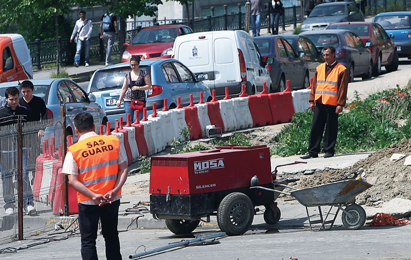 Pe aici scăpaţi de blocaj