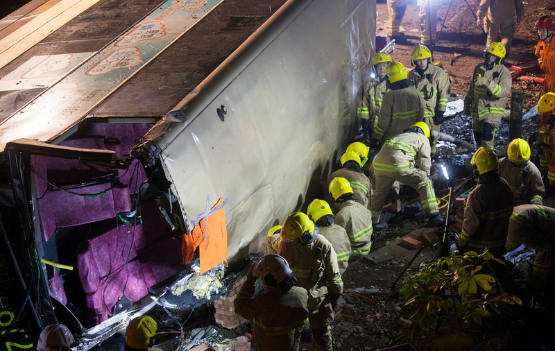 Zeci de morți în două accidente în Indonezia și Hong Kong