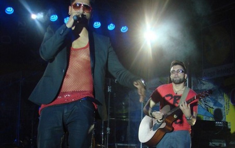 Uite cum și-a încins Connect-R fanele la un concert! Fetelor, este luat! FOTO