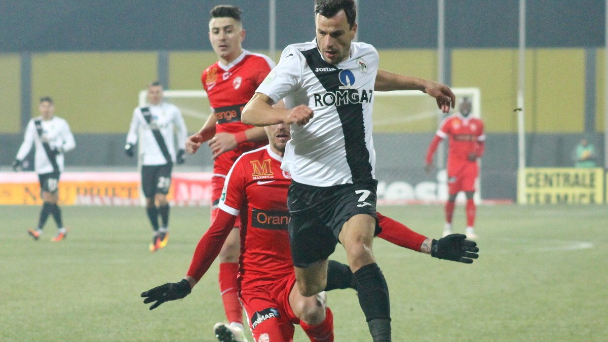 Steaua nu-l vrea pe golgheterul Llullaku