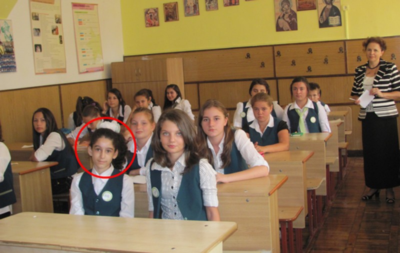 S-a întors în clasă după 2 ani în care a dormit! FOTO