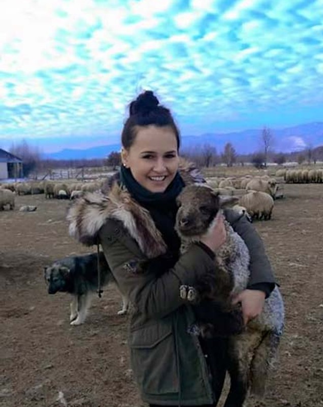 Cea mai sexy ciobăniță din Gorj s-a măritat GALERIE FOTO