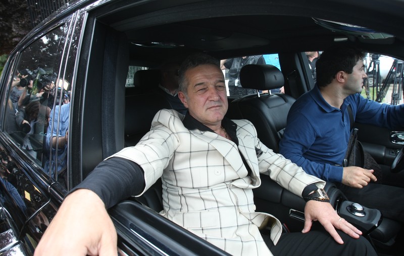 De ce l-a ratat Steaua pe Younes Hamza. Cheia a fost la Gigi Becali!