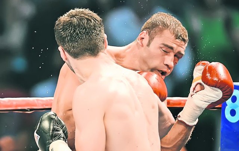 Lucian Bute dă vina pe englezul Carl Froch şi pe managerul lui pentru incertitudinea referitoare la meciul-revanşă din 2013: «Vor să mă descurajeze»