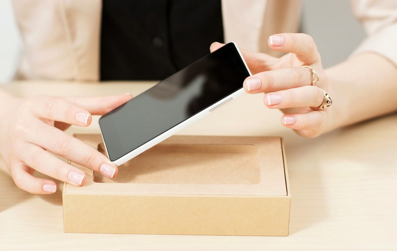 Ce beneficii aduce înlocuirea display-ului cu unul nou?