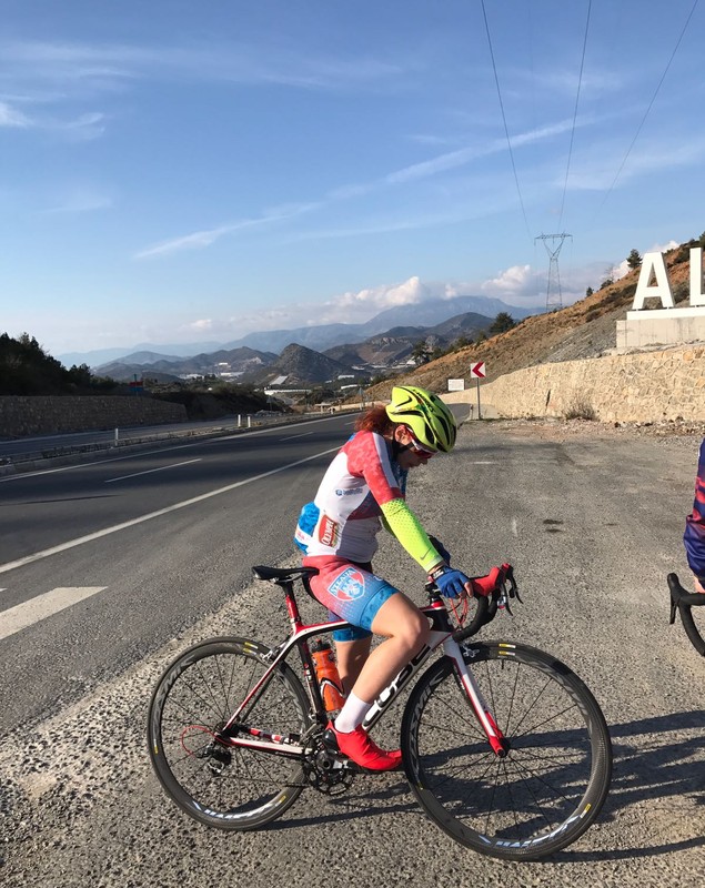 Povestea CSA Steaua Cycling Team. Incursiune în cantonamentul rutierilor din Antalya. Cum ”înghite” un ciclist la 25.000 km/ an! / FOTO