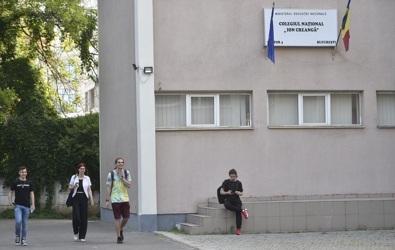  „Urma să primim un test neanunțat”. Mărturia unui coleg al elevului care și-a înjunghiat profesoara