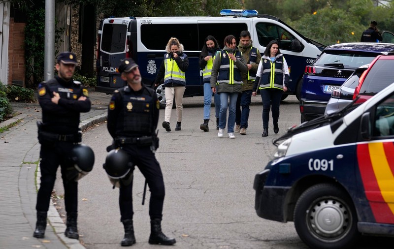 Pensionarul spaniol care a trimis scrisori cu explozibil la Ambasada Ucrainei a fost condamnat la 18 ani de închisoare