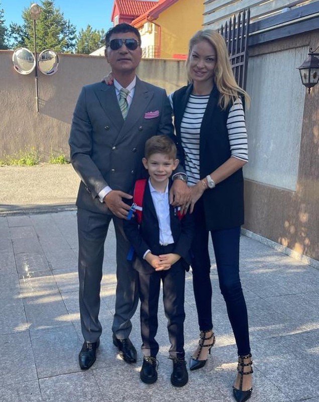 Cristi Borcea, elegant în prima zi de școală a lui Milan. Băiețelul lui și al Valentinei Pelinel are 6 ani