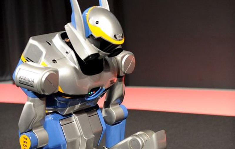 Tehnologie în teatru: Roboţi pe scenă, alături de actori 