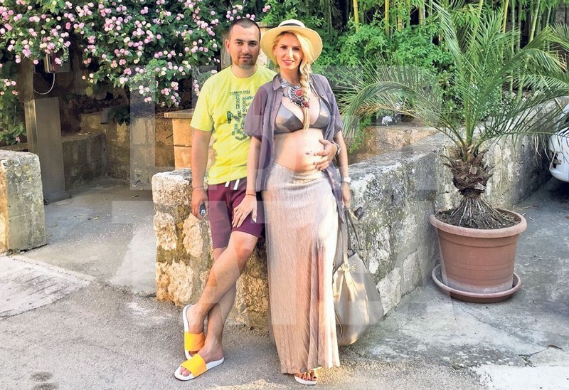 Deși nu aveau în plan să mai facă un copil, Andreea și Lucian sunt în al nouălea cer de când au aflat că vor deveni din nou părinți