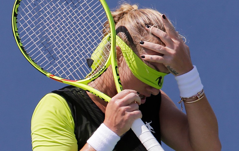 Svetlana Kuznețova ratează Australian Open din cauza operației suferite la mână