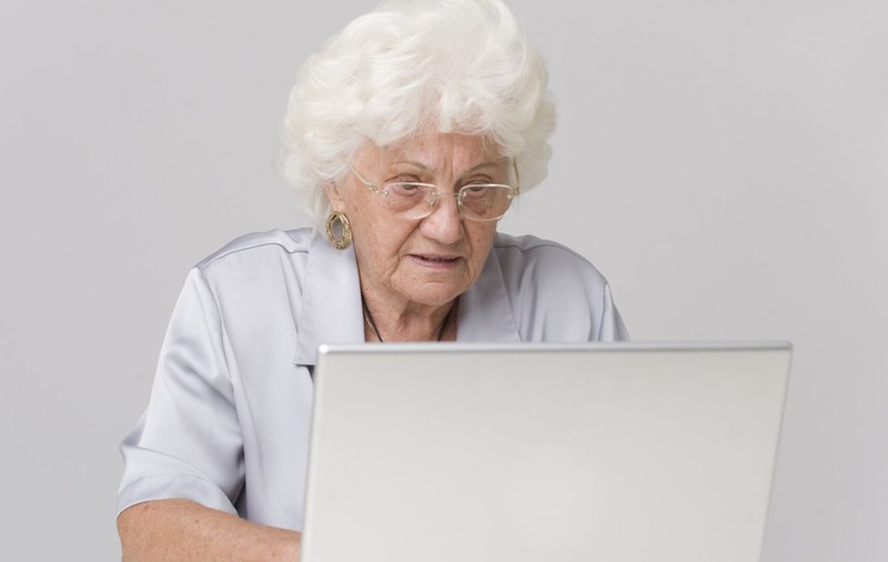 O pensionară din Cluj era superpirat pe net