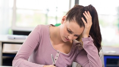 fata-scrie-test-scoala-profimedia