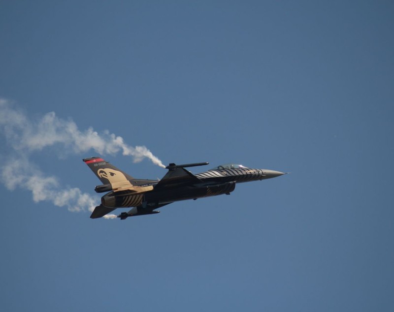 UPDATE | FOTO&VIDEO/ BIAS 2017, spectacol la înălțime! Peste 100 de avioane pe cerul Capitalei, la cel mai mare show aviatic din România. Final spectaculos!