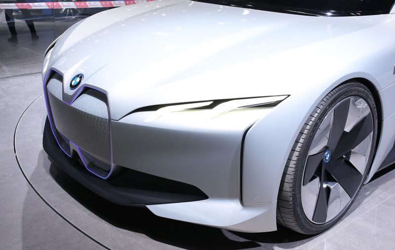 Germania virează către China. BMW se aliază cu Baidu pentru mașini autonome, iar Continental cu Didi Chuxing