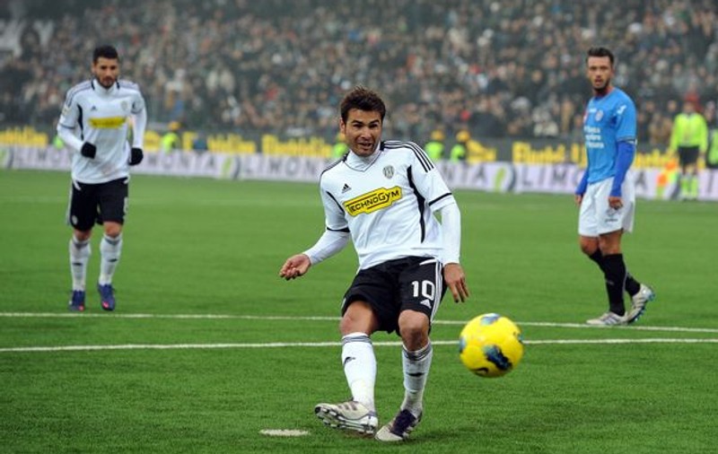 Adrian Mutu îi anunţă pe francezi: "Ajaccio, vin!"