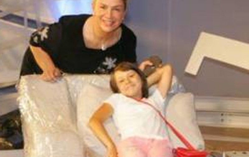 ABSOLUT ÎNDUIOŞĂTOR! Teo Trandafir, la repetiţii cu dulceaţa ei de fetiţă, MAIA!