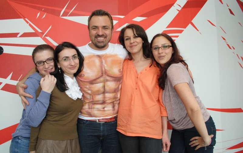 Uite cum şi-a arătat Horia Brenciu muşchii de 1 martie!
