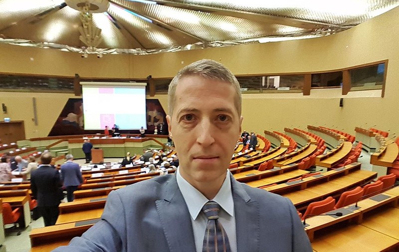 Radu Herjeu, ironic la adresa lui Tudor Chirilă după un mesaj legat de testele PISA. "Aud c-a grăit iar cântăciosul fără voce"