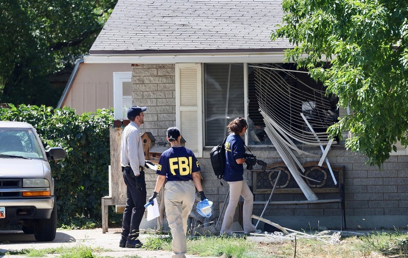 Un bărbat care l-a amenințat pe Joe Biden pe rețelele de socializare a fost împușcat într-un raid FBI