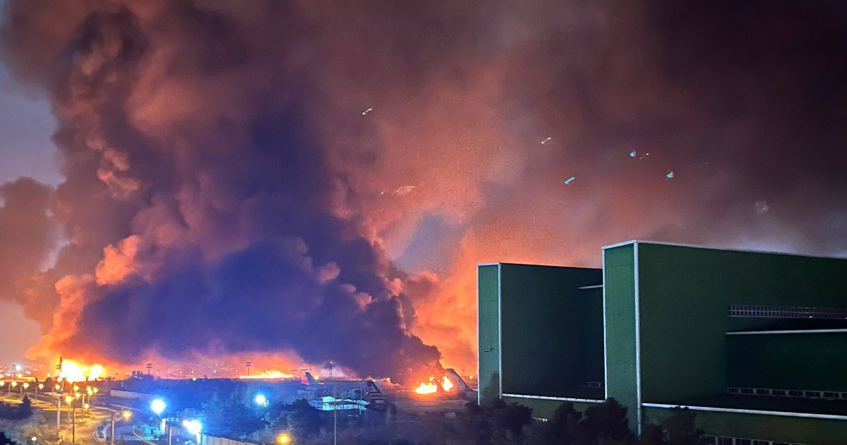 Explozii pe aeroportul din Teheran.