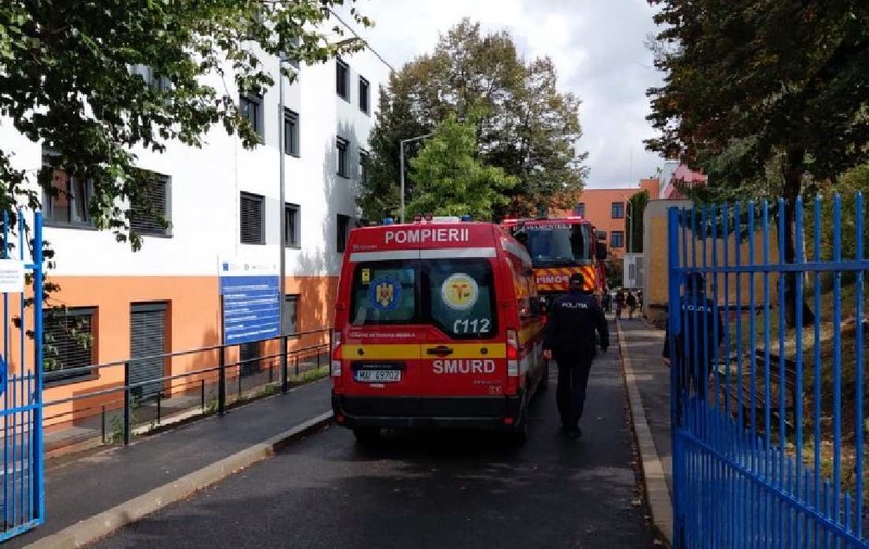 Incendiu la o școală din Cluj-Napoca: peste 300 de elevi au fost evacuați