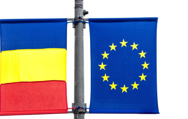 Europenii, tot mai dezamăgiți de democrație, dar susțin cooperarea și o armată europeană comună. România, pe penultimul loc la încredere
