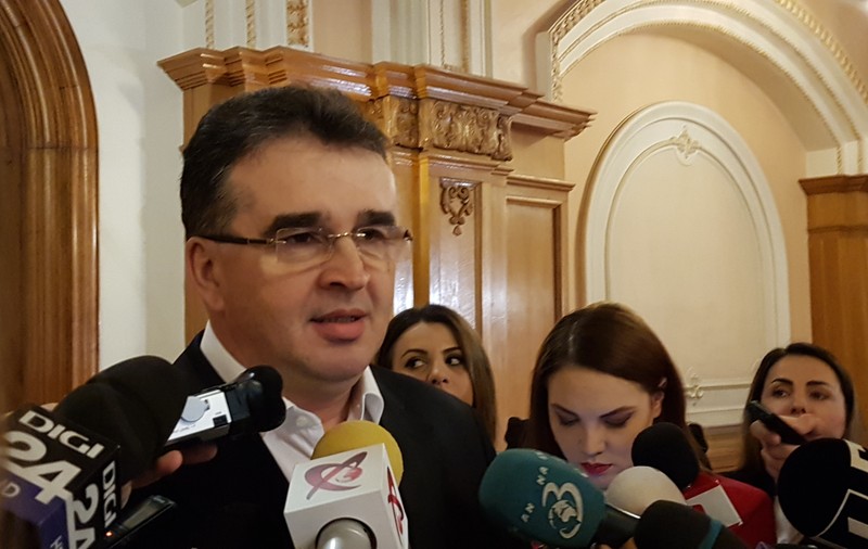 Oprișan îl face nebun pe Codrin Ștefănescu: ”Nu, Liviu Dragnea nu are legătură cu serviciile!”