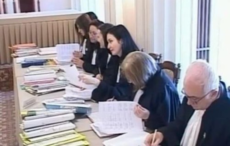 DECIZIA CARE SCHIMBĂ TOT! Cu câte voturi poate fi demis Băsescu, DECIZIA pe care au aşteptat-o toţi cu sufletul la gură