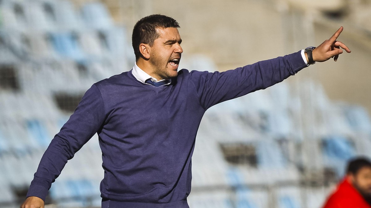 Cosmin Contra se se așteaptă la o replică serioasă din partea echipei pregătitede fostul su elev Daniel Oprița. Liga 1, etapa 1: Juventus București - Dinamo (ora 21:00, Digi, Dolce, Look TV)