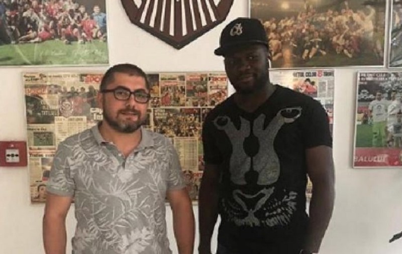 CFR Cluj i-a achiziționat pe camerunezul Ndip și pe maghiarul Adam Lang. Cristi Manea a prelungit
