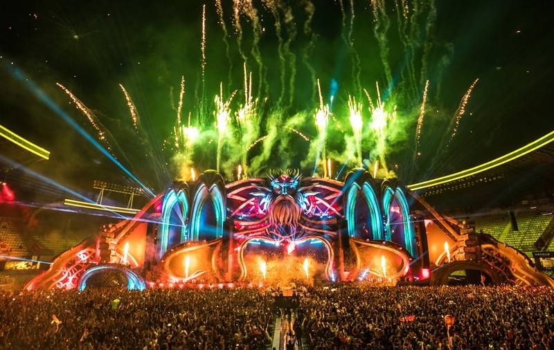 Emil Boc anunță când ar putea fi reluate festivalurile Untold şi Electric Castle
