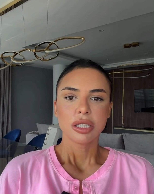 Imagini cu Andreea Popescu după intervențiile estetice. Ce a schimbat vedeta la ea. „Mi-a căzut părul. Pielea a arătat horror”