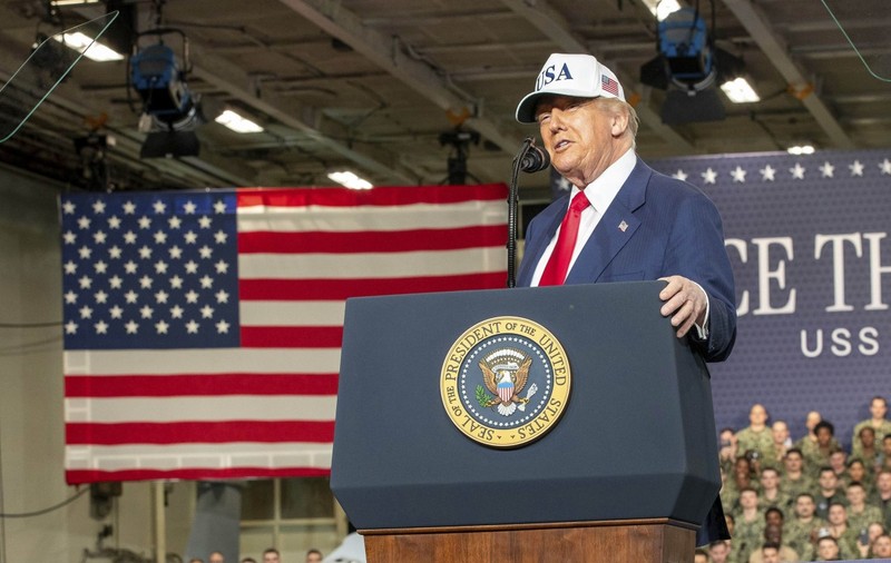 Cel mai lung shutdown din istoria SUA a luat sfârșit: Donald Trump a semnat planul de finanțare pentru redeschiderea guvernului