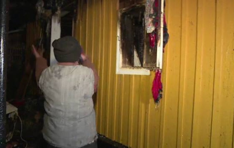 Acuzații grave în cazul copilului cu autism care a ars de viu în Maramureș. Primăria din Borșa ar fi știut că micuțul era neglijat de mamă