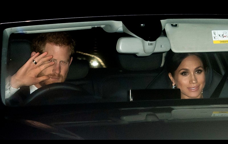 Meghan Markle se simte "mizerabil", în timp ce prințul Harry este "măcinat de vină". Ce se întâmplă în cuplul regal